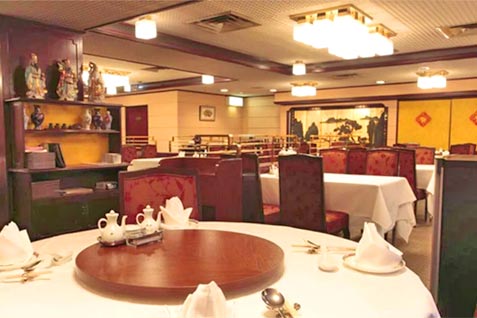 『揚州名菜 秦淮春』の落ち着いた上品な店内
