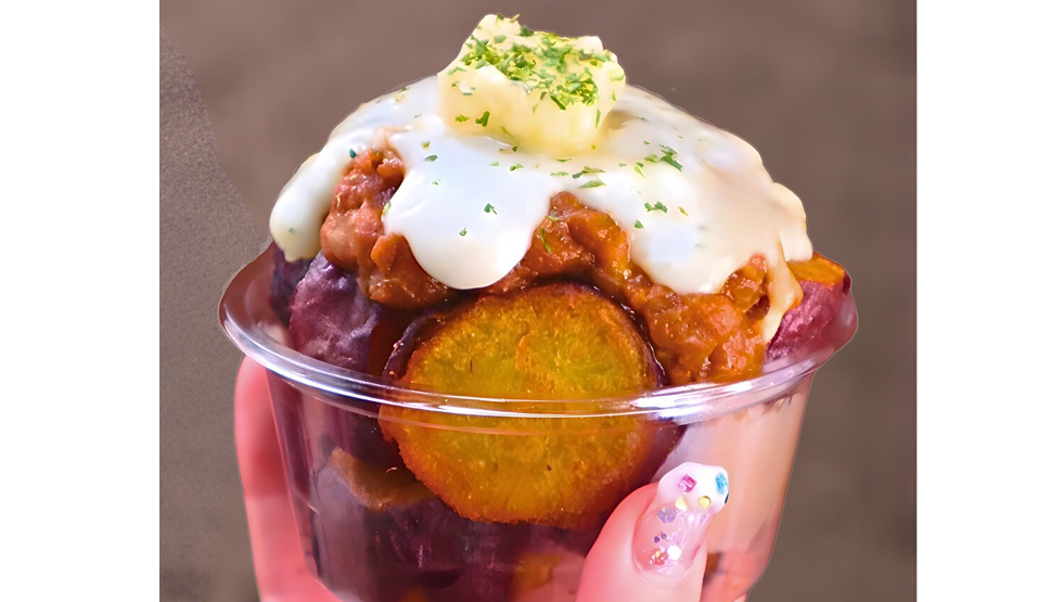 『さつまいも博2025』の「日比焼き芋 HIBIYAKIIMO Tokyo／バター焼き芋カレー」