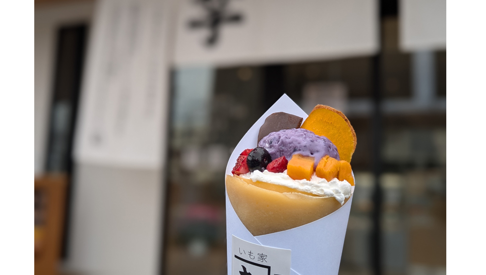 『さつまいも博2025』の「いも家kaneki／焼き芋クレープ」
