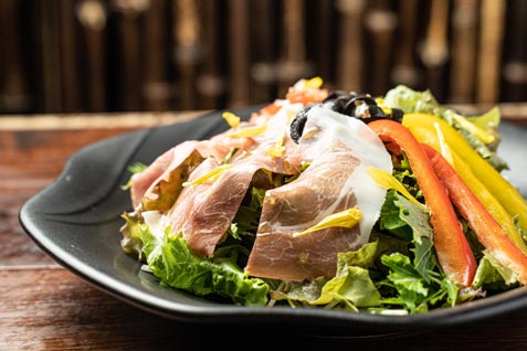 『薬膳Dining&Bar 銀座しんのう』の「サラダ」