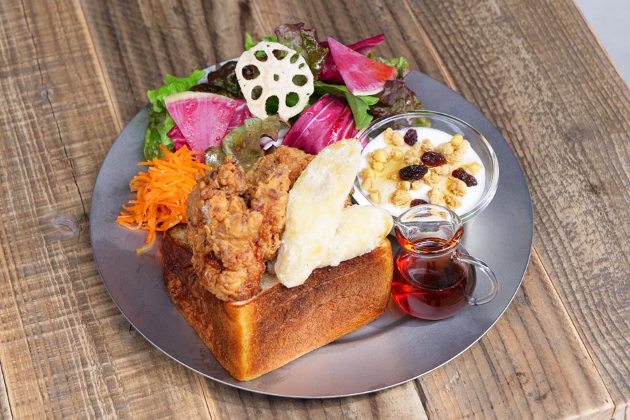 「ZTTo morning」のモーニング「チキン&バナナ」