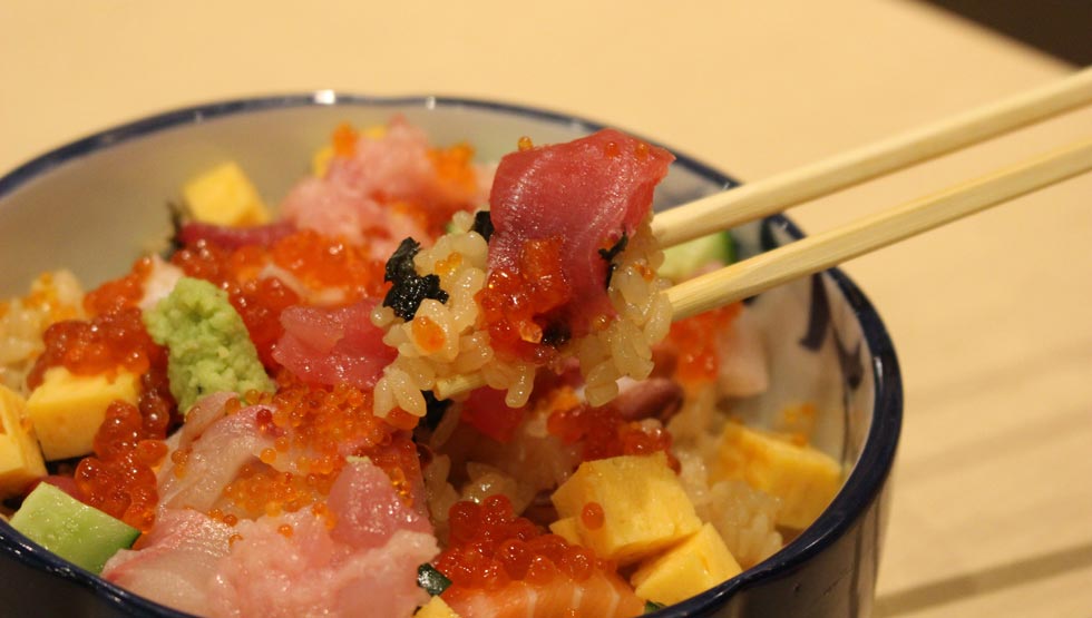 人気の食べ放題店に姉妹店が誕生！『海鮮・鮨食べ放題 かに村』上野に3/5オープン！