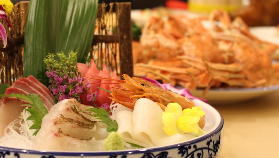 人気の食べ放題店に姉妹店が誕生！『海鮮・鮨食べ放題 かに村』上野に3/5オープン！