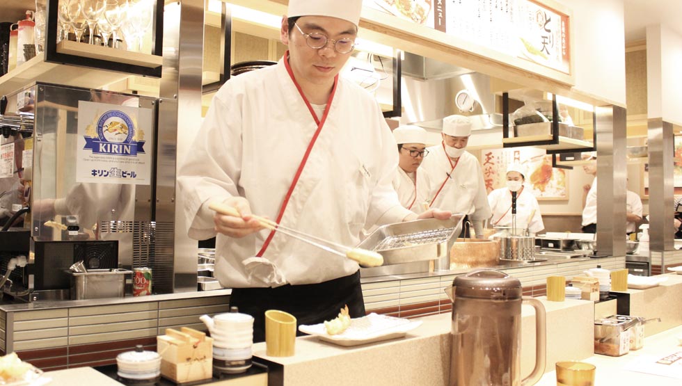 行列が絶えない天ぷら定食専門店『天ぷら定食 まきの』新宿に4/1オープン！
