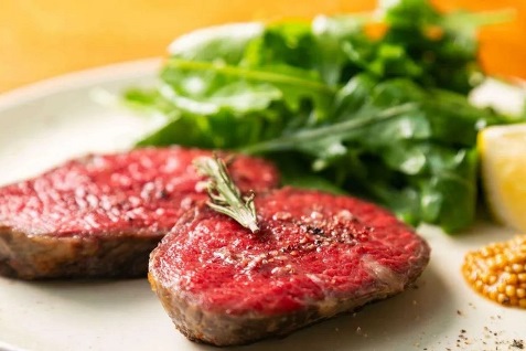 『erba』の肉料理