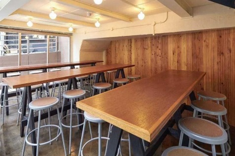 『ミネルバ』の店内