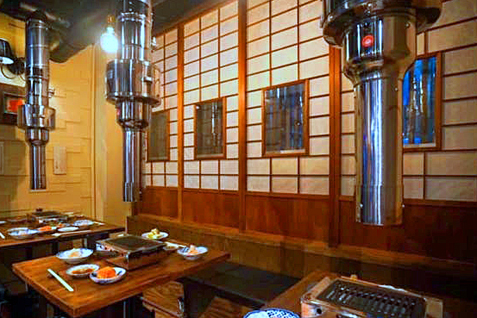 『焼肉肉割烹 万福』店内イメージ