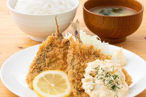 『定食のまる大 飯田橋西口店』の「アジフライ定食」