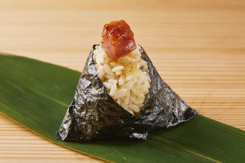 『むすび寿司 人形町店』の「天然南まぐろの中とろ」
