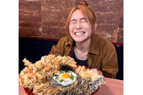 『原宿 腹過度 クレイジーラブ』のクレイジーアンバサダー 安藤太一氏