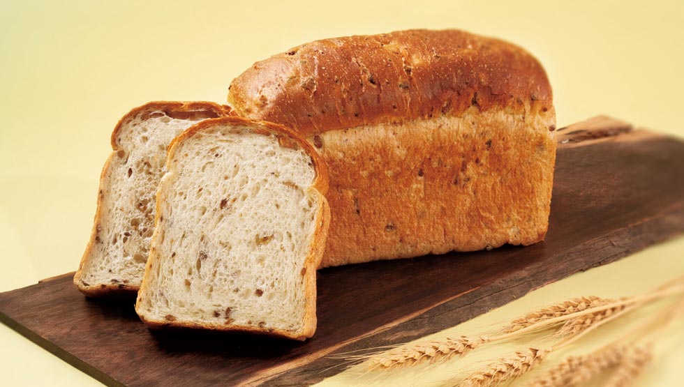 『SAKImoto bakery』の「五穀豊穣食パン」