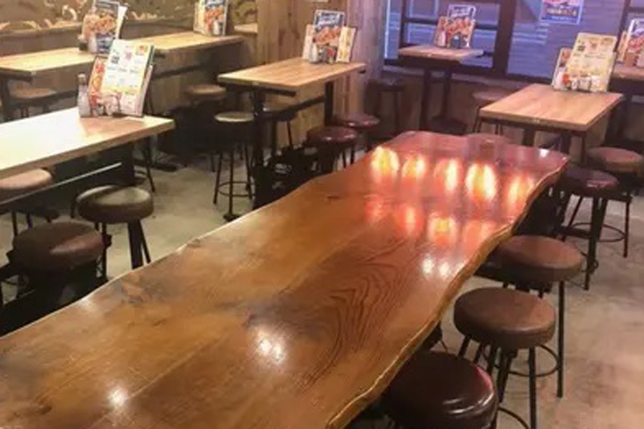 「銀だこハイボール横丁 新宿歌舞伎町 靖国通り店」店内イメージ
