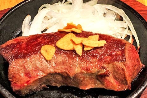 「BEEF KITCHEN STAND 横浜西口一番街店」の「ビフテキ」