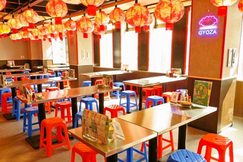 「台湾餃子 火鍋 酒場杏仁 横浜西口北幸店」店内イメージ