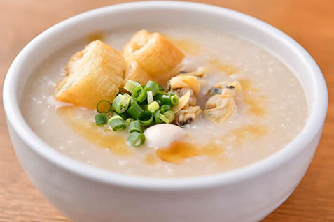「鬼貝 エキュートエディション横浜店」の「貝出汁粥」