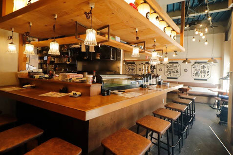 「串揚げとワイン はち」店内イメージ