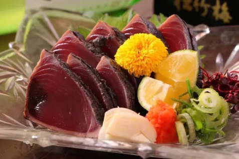 『海鮮居酒屋 天秤棒 千日前本店』のかつお