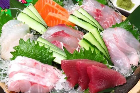 『浜焼酒場 トロハチ 渋谷店』の「鮮魚の刺身」