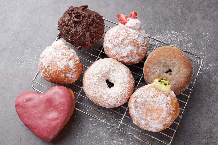 【梅田】ちょっぴり幸せになれる朝ドーナツがうれしい『WeLovedonut×TAKAGI COFFEE』のモーニング