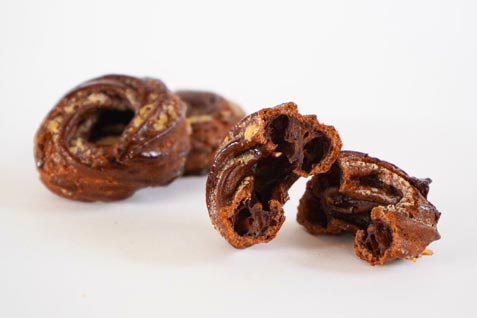 シュークリーム×フレンチクルーラー『Cream or Cruller（クリーム オア クルーラー）』渋谷に5/2オープン！