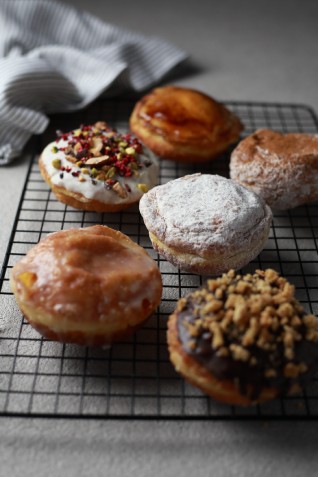 「STANDARDDONUTS阪急大阪梅田駅店」のドーナツ
