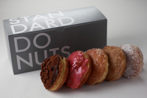 「STANDARDDONUTS阪急大阪梅田駅店」の「夜ドーナツセット≪5個入≫」