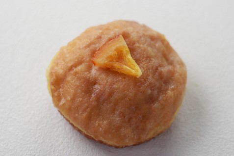 「STANDARDDONUTS阪急大阪梅田駅店」の「オレンジグレーズド」