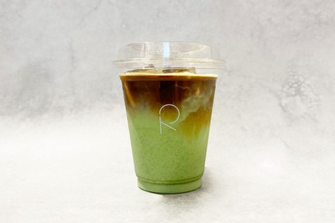 「R COFFEE STAND Powered by LUUP」の「LUUP抹茶エスプレッソラテ」