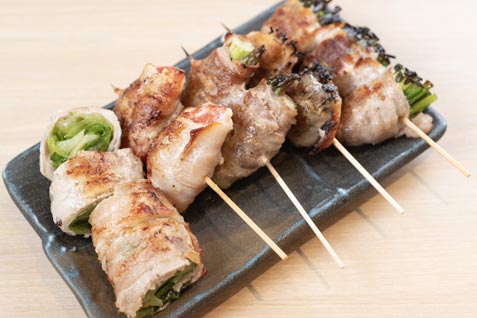 『博多酒場あいらしか 西新宿店』の「野菜巻き串」