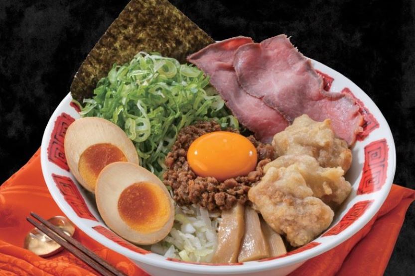 「冷やしまぜそば4品盛り」