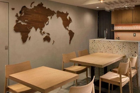 『salmon atelier Hus』の店内