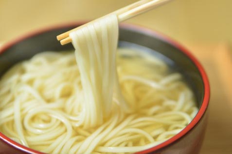 『神楽坂 久露葉亭』の「細打ちうどん」