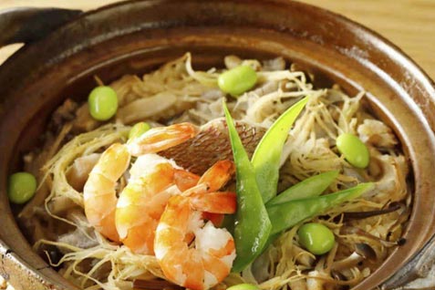 『神楽坂 坂の花』の「土鍋炊き込み御飯」