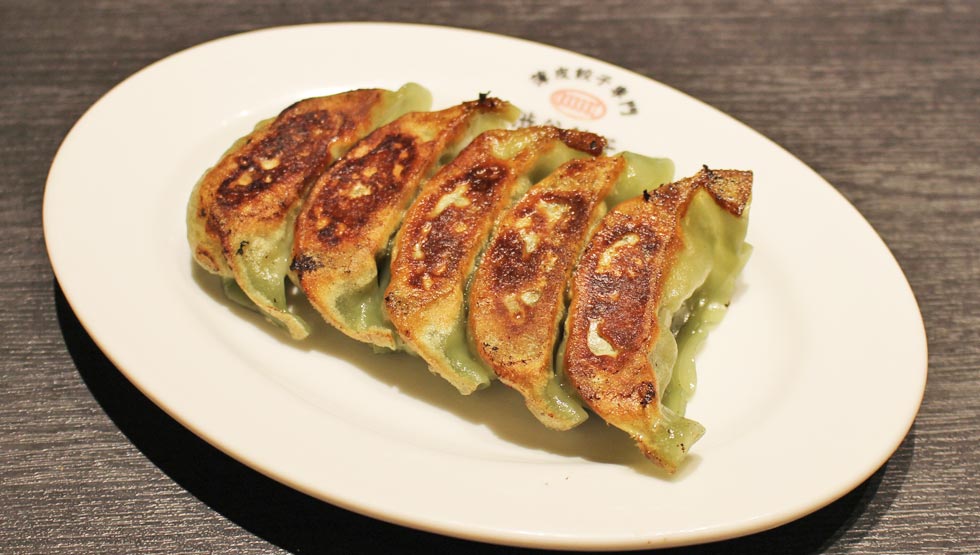 山芳製菓監修「わさビーフ餃子」！『渋谷餃子』にて限定販売！