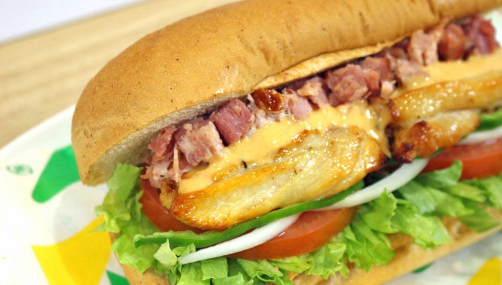 「クラシック グリチキベーコン～チポトレソース～」2