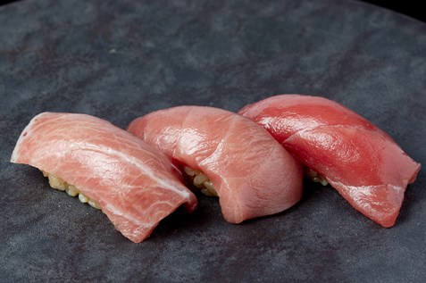 『Aburi TORA 熟成鮨と炙り鮨 豊洲店』の熟成鮨