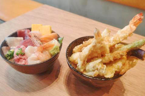 『やまでん丸 豊洲セイルパーク店』の丼