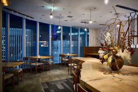 『かどはち 銀座店』の店内