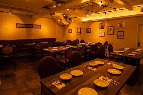 『Italianbar ATTACHMENT 立川店』の店内