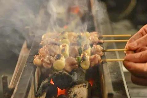 『秋田純米酒処 恵比寿店』の「焼き鳥」