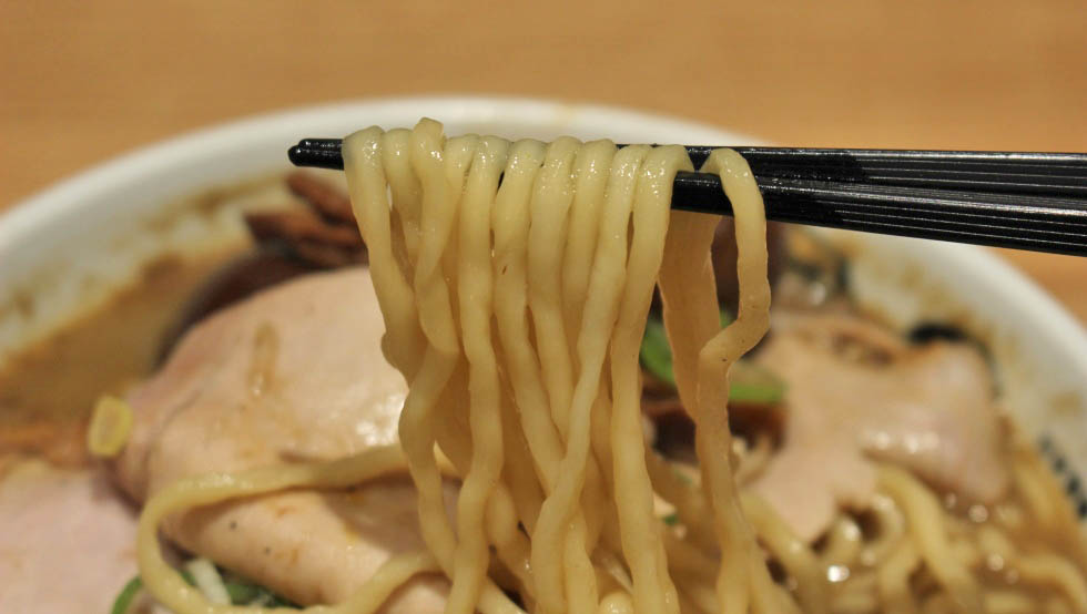 『ひらこ屋』麺