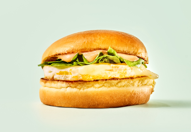 「Arugula Egg N' Cheese ／　ルッコラ　エッグアンドチーズ」