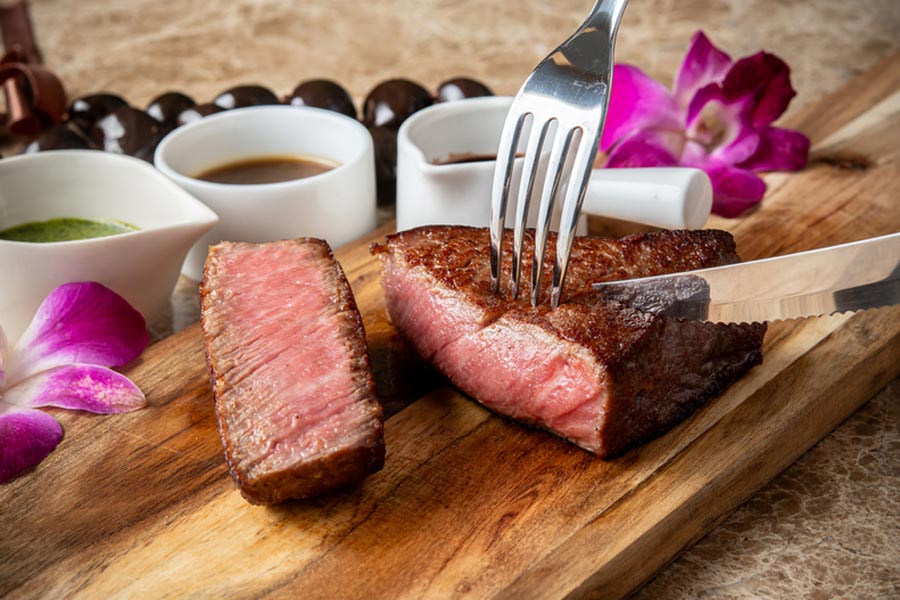 『ISLAND STYLE CAFE & GRILL Koko Head cafe OSAKA(アイランドスタイル カフェアンドグリル ココヘッドカフェオオサカ)』の「和牛ステーキ」