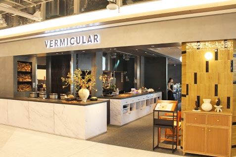 『VERMICULAR RESTAURANT THE FOUNDRY NEWoMan TAKANAWA』の外観