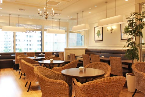『HARBS ニュウマン高輪店』の店内
