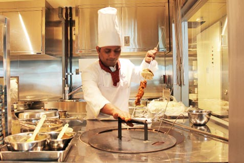『DIYA Modern Indian Dining』のキッチン