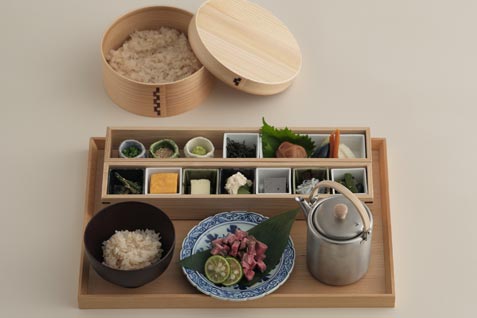 『茶々水 SASUI 伊藤園』の御膳