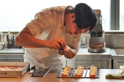 『TEPPANYAKI 10 TAKANAWA』のキッチン