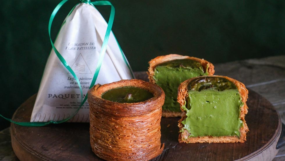 『PAQUET MONTÉ omotesando（パケモンテ オモテサンドウ）』の「FLAN PÂTISSIER（フラン・パティシエ）」の「有機抹茶」