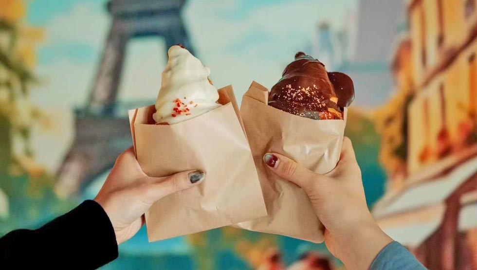 『100日だけのチョコクロワッサン by Tony Bake』のチョコクロワッサン